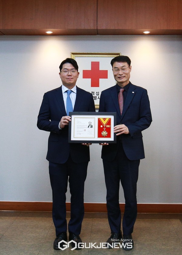 키다리식품(주), 적십자 회원유공장 명예대장 수상