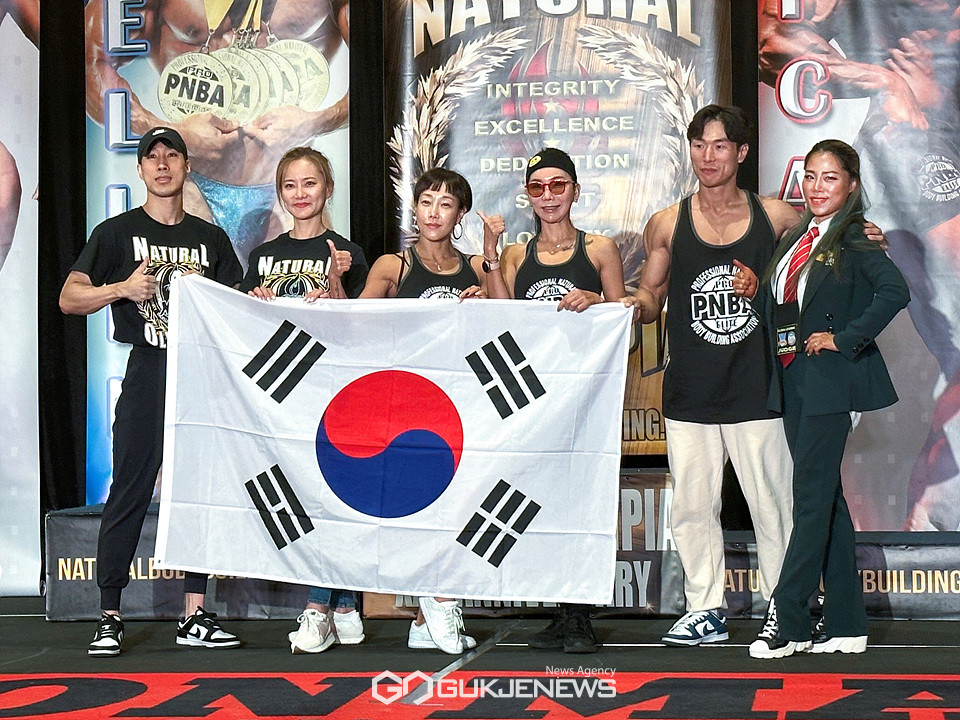 [GJ포토] PNBA 올림피아 대회서 태극기 휘날리는 인바코리아 국가대표 선수들