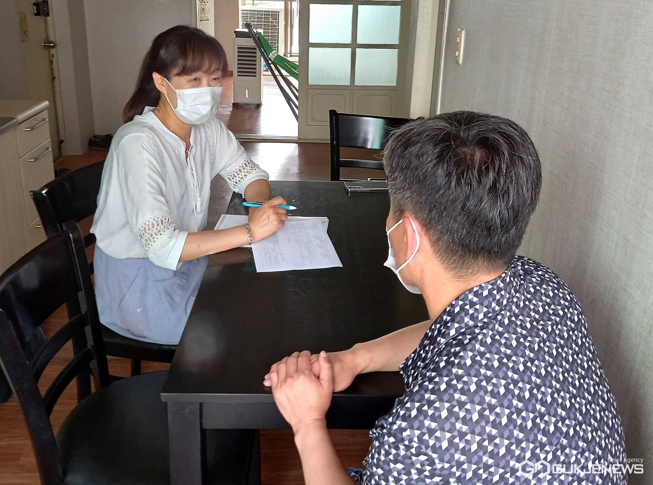영천시, 1인 중·장년 위기가구…통합사례관리사가 지킨다