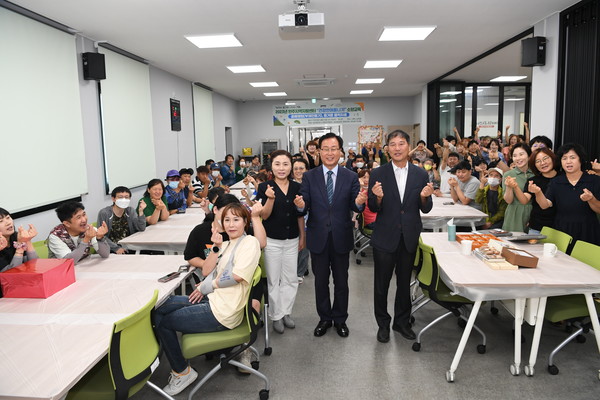 사회 자립 돕는 자활, 서로 협력해요