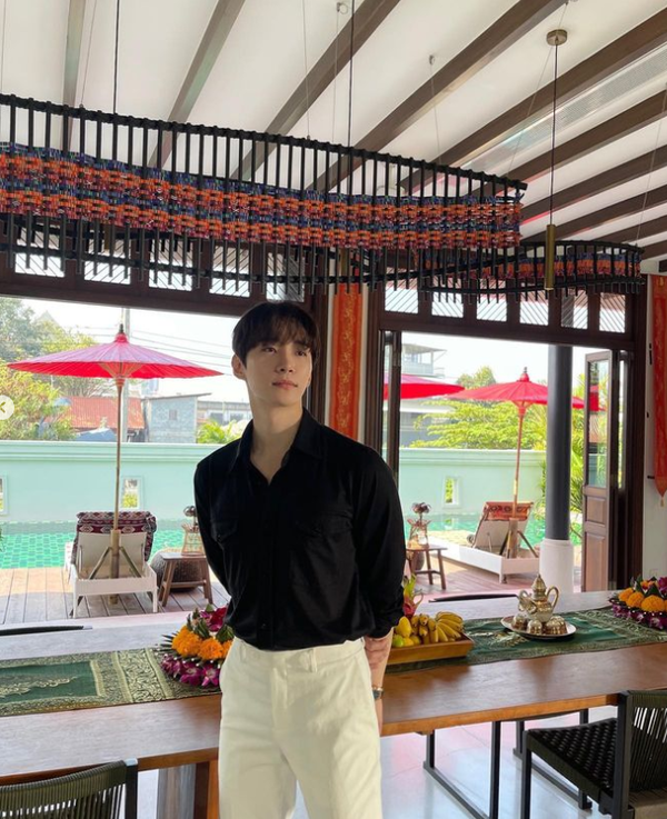 대세남 이준호, 태국 접수한 훈남 미모...눈 감아도 설렘 폭발
