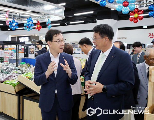 하동축산농협, 하나로마트 준공식 개최...마트·베이커리·365코너·카페 등 갖춰