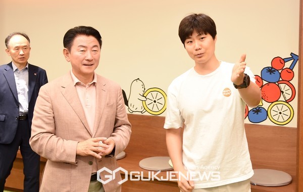 김동근 시장, 발달장애인 고용안정 위해....㈜브라보비버경기 견학