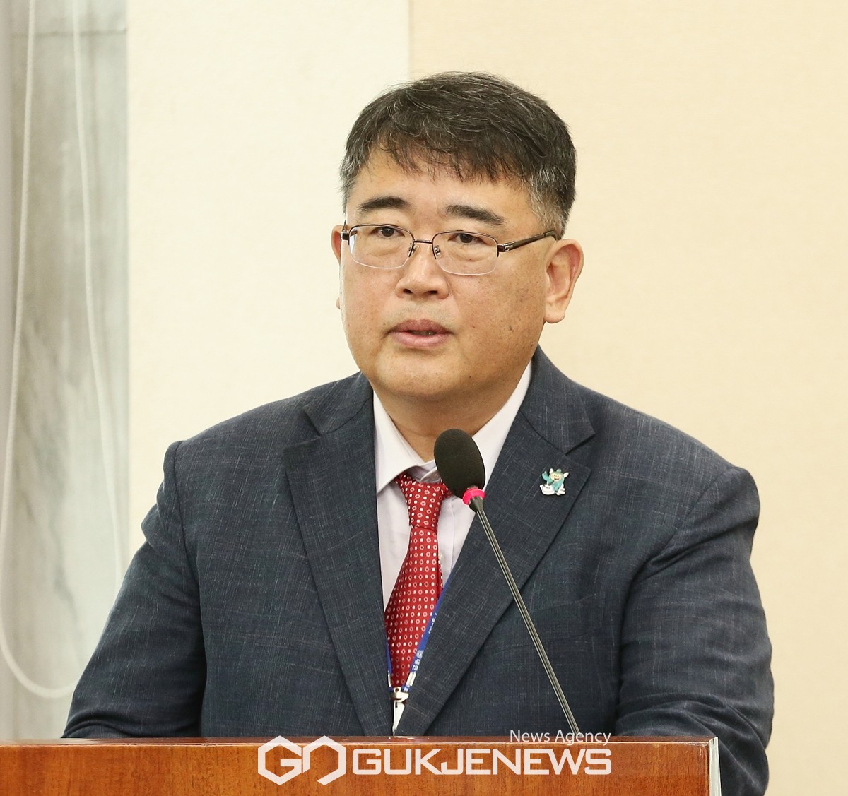 업무보고하는 김영중 한국산업인력공단 이사장 직무대행