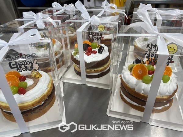 적십자사 서울지사, 기부자와 함께하는 케익만들기 봉사행사 개최