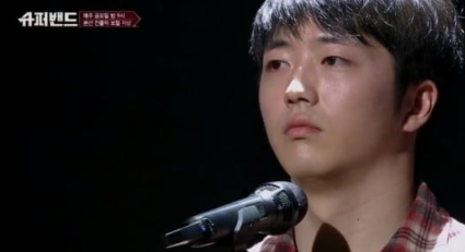 유동근·전인화 아들 지상, 훈훈한 외모에 노래실력 화제