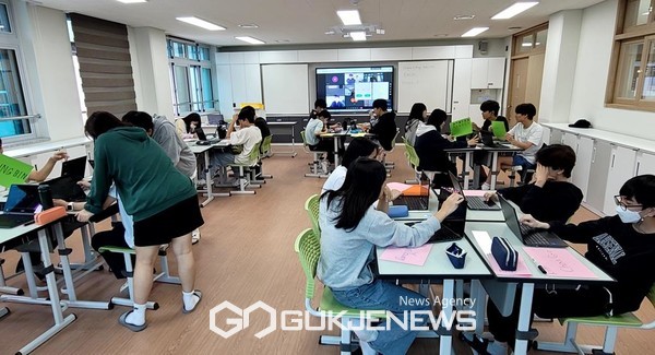 충남교육청, 학생 주도성 발현 지능형 영어교실 운영