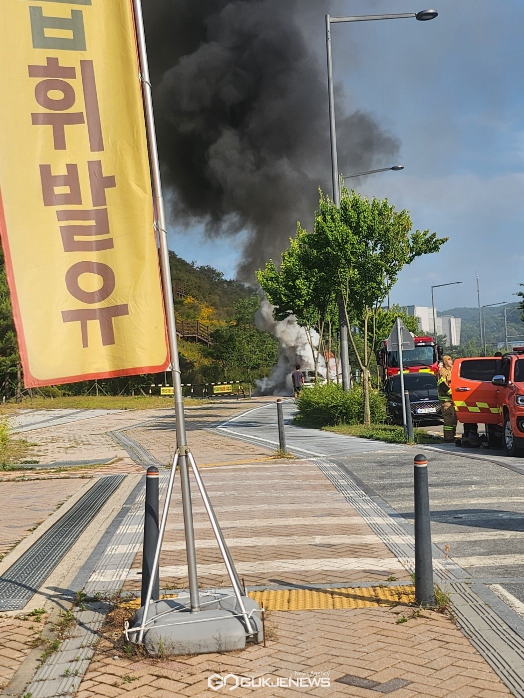 세종시, 소담동 주유소 인근, 차량화재로 전소