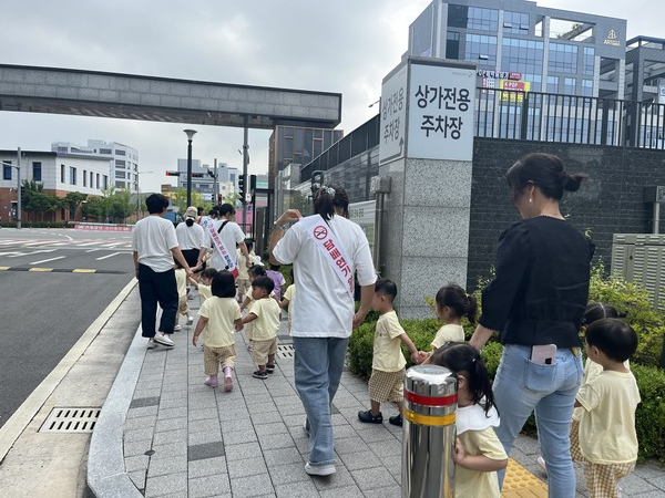 완주군, 어린이와 함께 금연 촉구 캠페인 진행