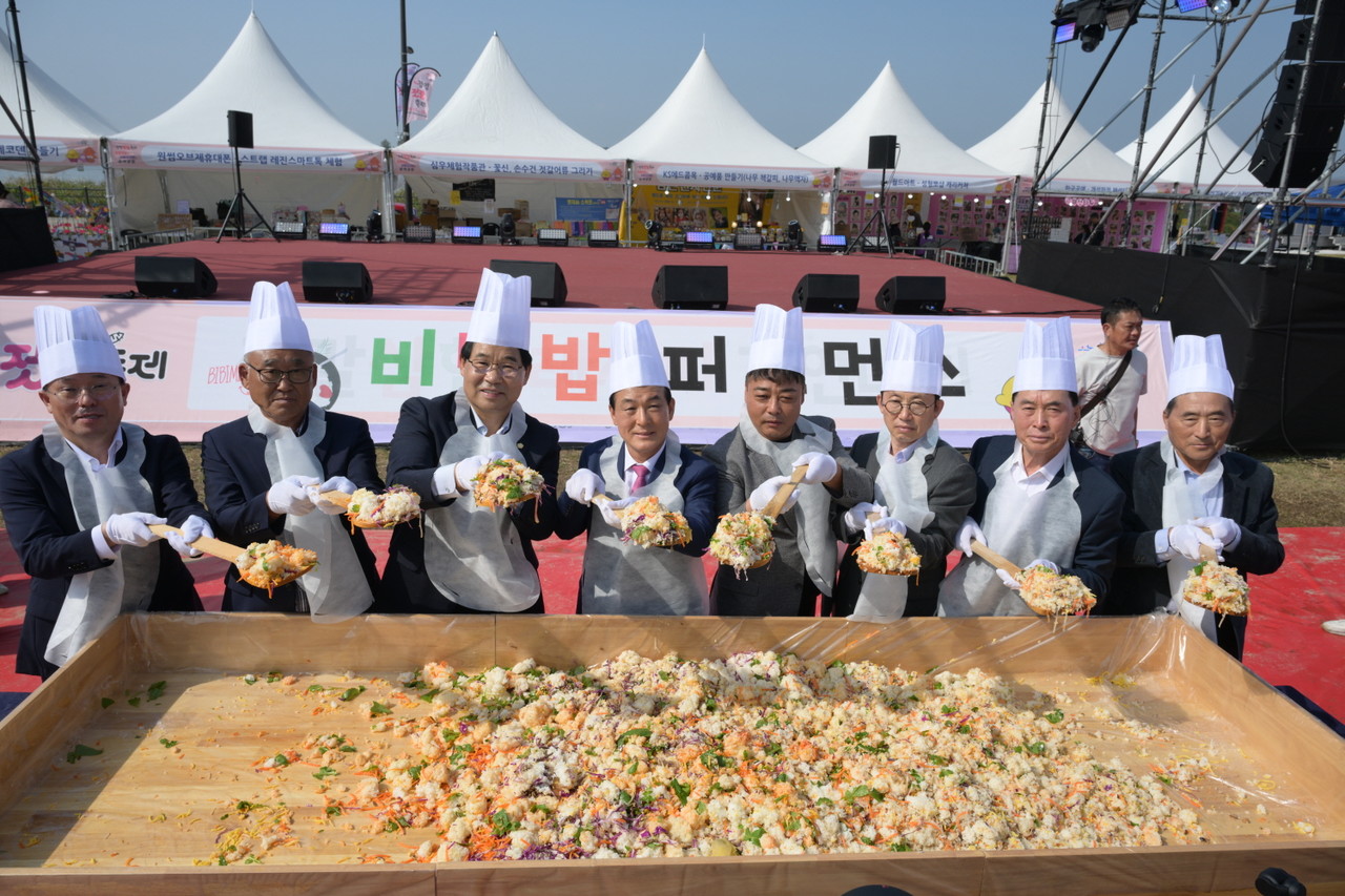 강경젓갈축제, 드넓은 금강둔치에서 국내 최대 젓갈찬치 개막