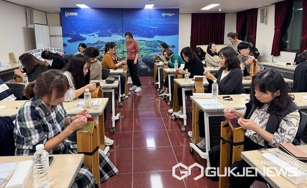 제천복지재단, 복희씨의 문화살롱 가죽공방 2탄 추진