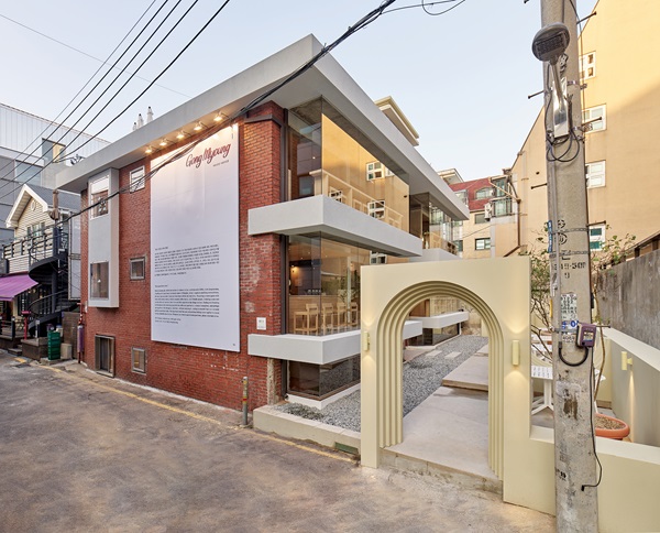 홍대 대형 카페 브랜드 카페공명, 신사 가로수길점 신규 지점 오픈