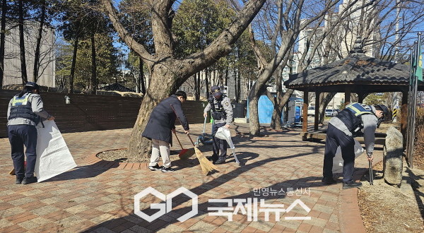 영주2동, 서부지구대와 함께 새봄맞이 환경정비 실시