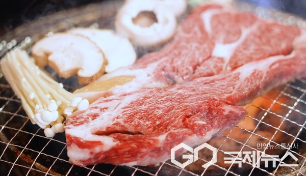 제27회 사천와룡문화제에 숯불구이 한우 먹으러 와룡~