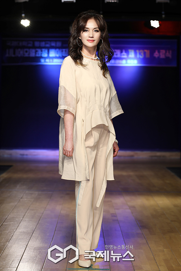 [GJ포토] 국제대 평생교육원 시니어 모델 과정 수료식 패션쇼 모델 강용숙
