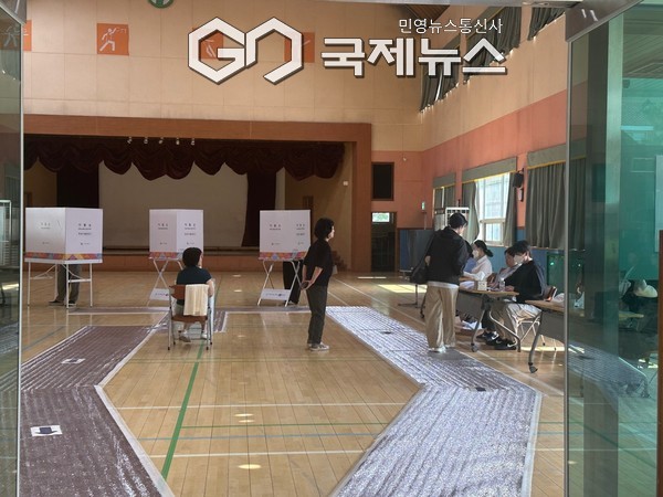 [포토] 제21대 대통령선거 천안시 서북구 부성 초등학교 투표소 현장