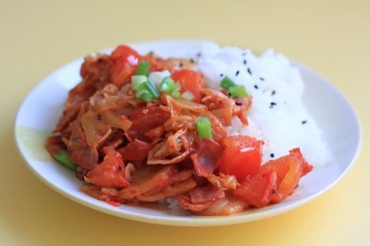 반찬 걱정 뚝~ 야무지게 한 그릇…덮밥