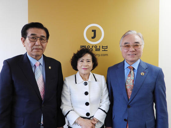 “시니어가 건강하고 행복한 세상 만들자”