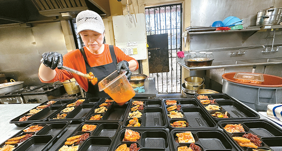 케이터링, 집으로 배달…틈새시장 공략