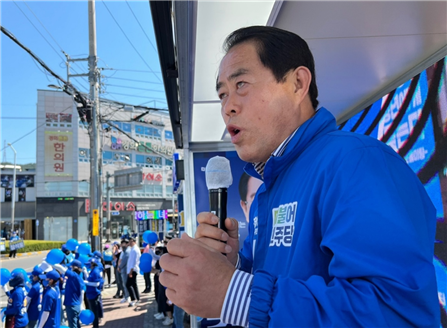 김재무 광양시장 후보, 마지막날 유세 “표 찍어달라” 호소