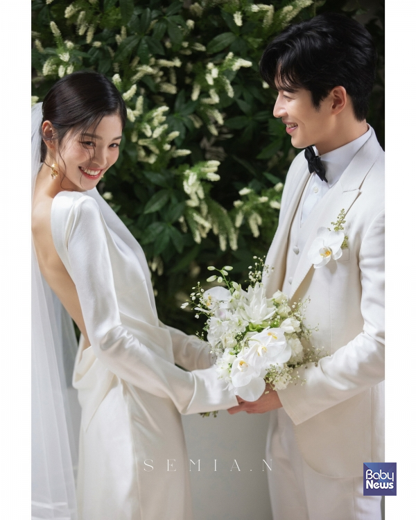 예비 부부 10쌍 중 4쌍 스드메 비용 300만원 생각