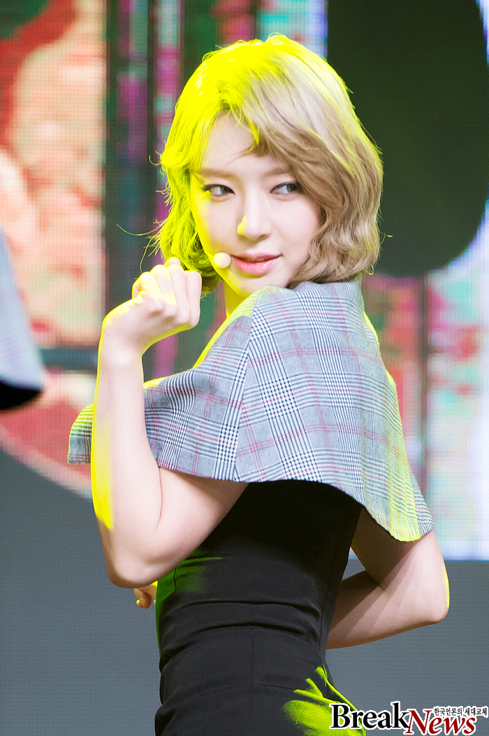 ［포토］AOA 초아, 전화번호 줄 수 밖에 없는 치명적인 눈빛