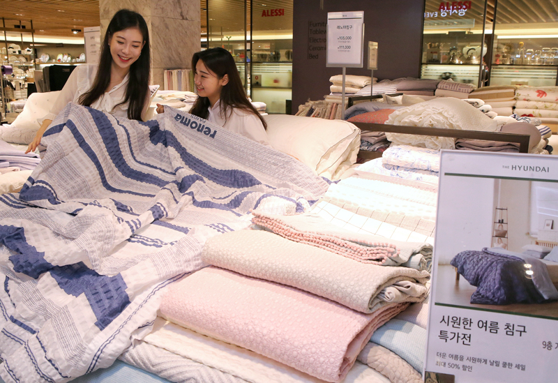 [포토]현대백화점, 여름밤 시원한 침구로 해결하세요