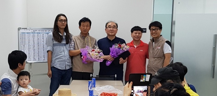 화성산업 시흥 은계지구 네이처 포레 입주예정자들로부터 감사패 받아~