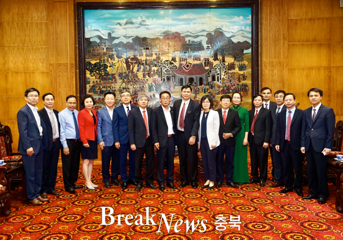 충북도의회, 베트남 빈푹성과 교류확대 논의 