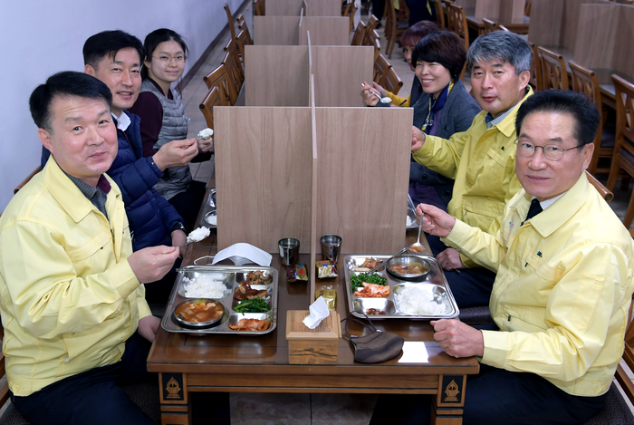 영천시청 구내식당, 코로나19 예방에 발 벗고 나서