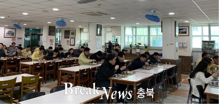 옥천군, 코로나19 예방 한 줄로 식사하기 실천