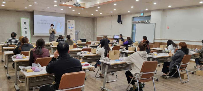 증평군 드림스타트, 아동부모대상 테라리움 교육 진행
