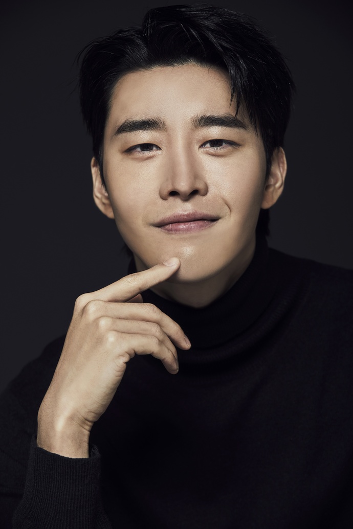 김권, 디즈니+ ‘너와 나의 경찰수업’ 합류..젊은 투자 사업가 ‘조한솔’ 변신