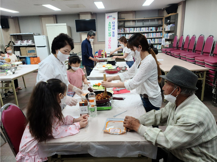 단양군 가족센터, 다세대 통합 ‘소통하는 로컬 쿠킹스토리’ 운영