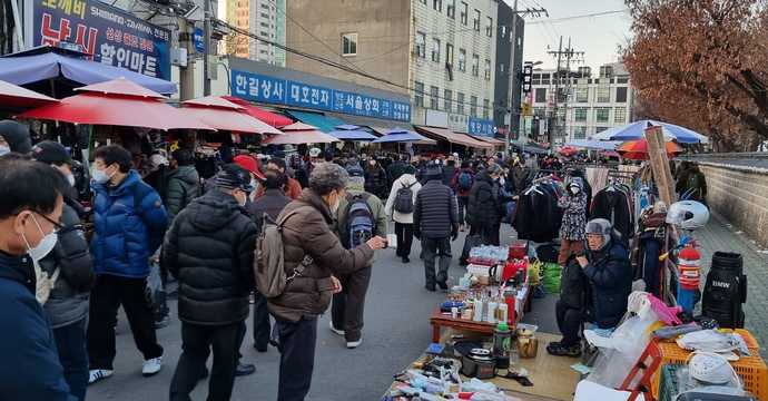 [현지 르포]서울 풍물시장...내가 모여 군중이 됐다, 군중이 흩어져 내가 됐다!