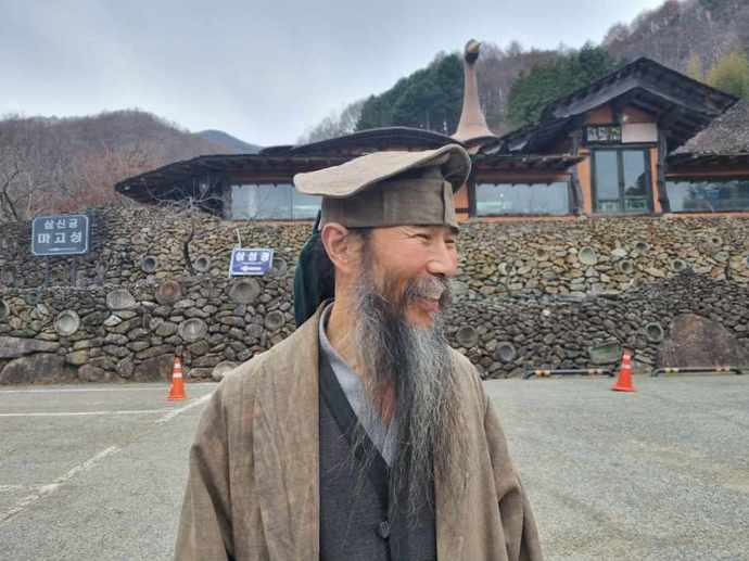[현지 르포]경남 하동군 삼성궁...한 사람의 힘이 얼마나 큰가를 보여준 한풀 선사