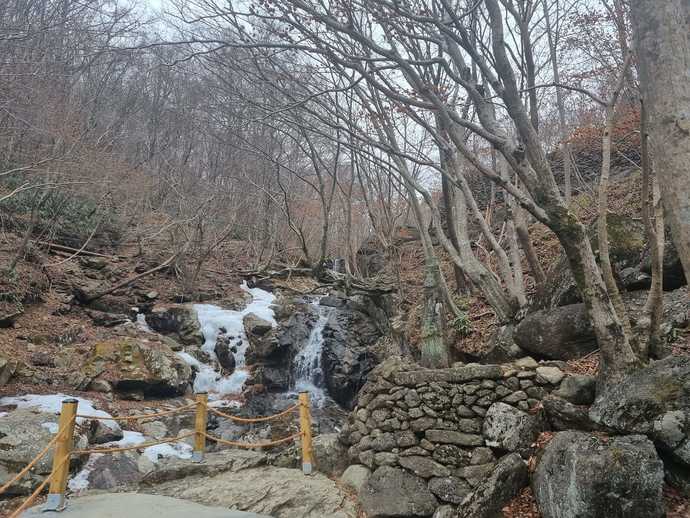 [현지 르포]경남 하동군 삼성궁...대지를 디자인한 천재 한풀 선사
