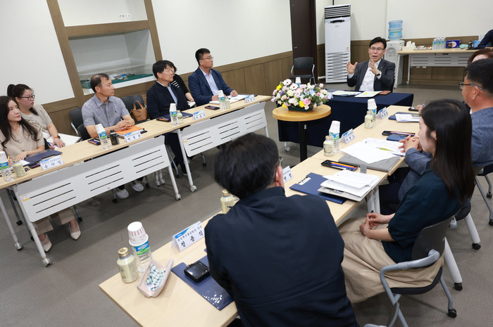 충북도 이동옥 행정부지사, 음성 스마트공장 현장 소리 청취