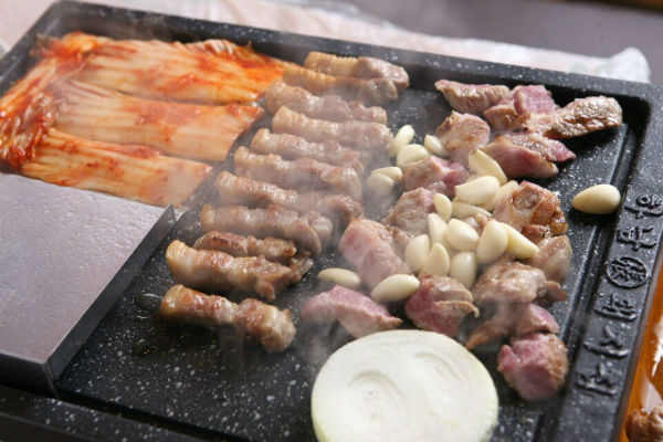부산 서면 맛집, 젊은층 사로잡은 대박 고깃집 하남돼지집 롯데서면점