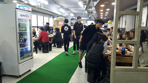 삼겹살 무한리필 엉터리생고기 연말연시 송년회 모임자리로 제격