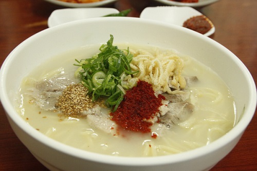 식도락을 즐기는 제주도 고기국수맛집, 만세국수