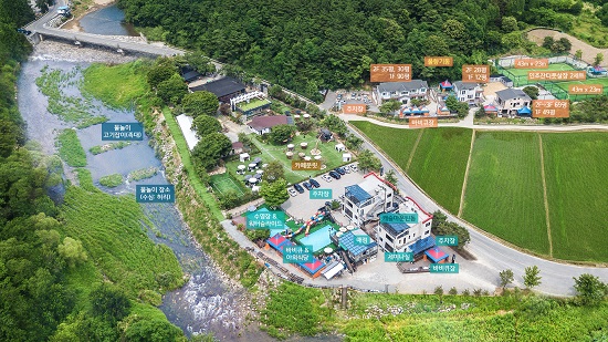 계곡과 워터슬라이드 수영장이 있는 양평 애화몽펜션