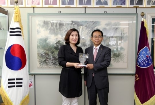 8월의 관세인에 김해세관 송경영 씨 선정