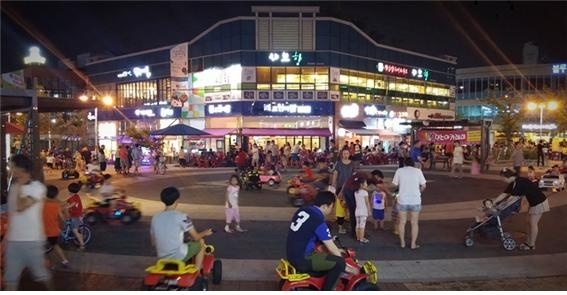 관저동 마치광장 이용객, 안전사고에 노출