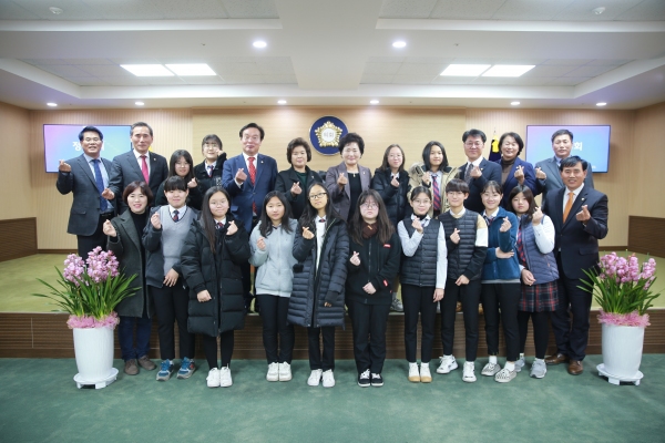 청신여자중학교, 청양군의회 제259회 정례회 방청