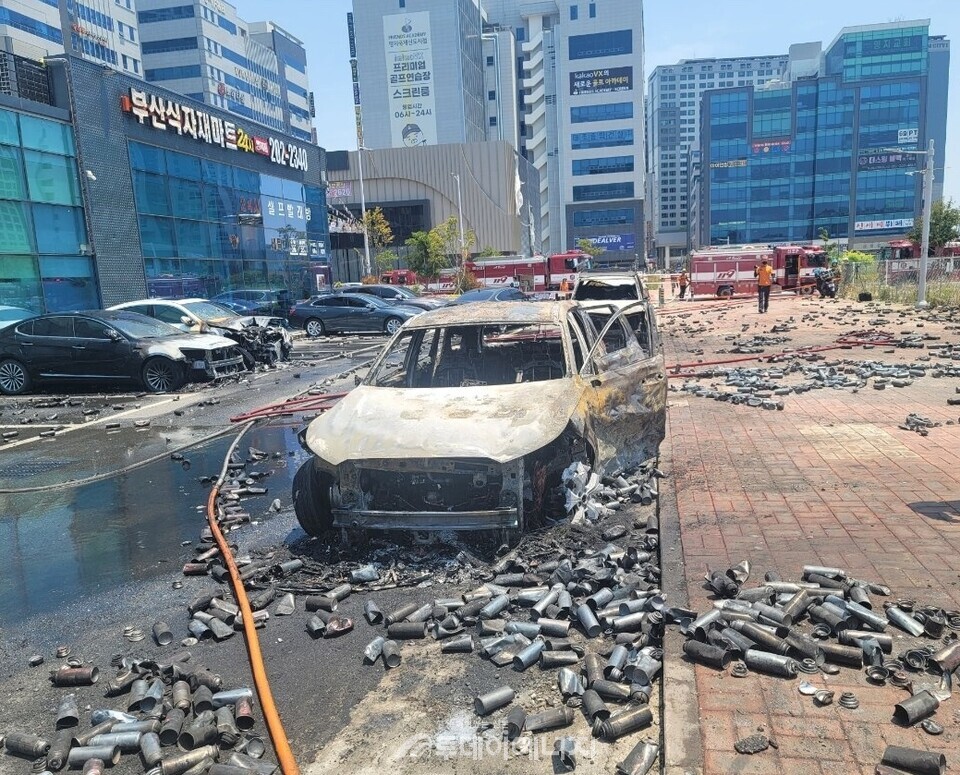 부산 마트 인근 부탄가스 연쇄 폭발
