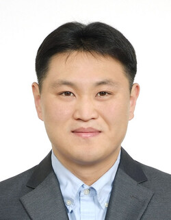[시평] 태양광 발전, 에너지 전환 시대 사는 법