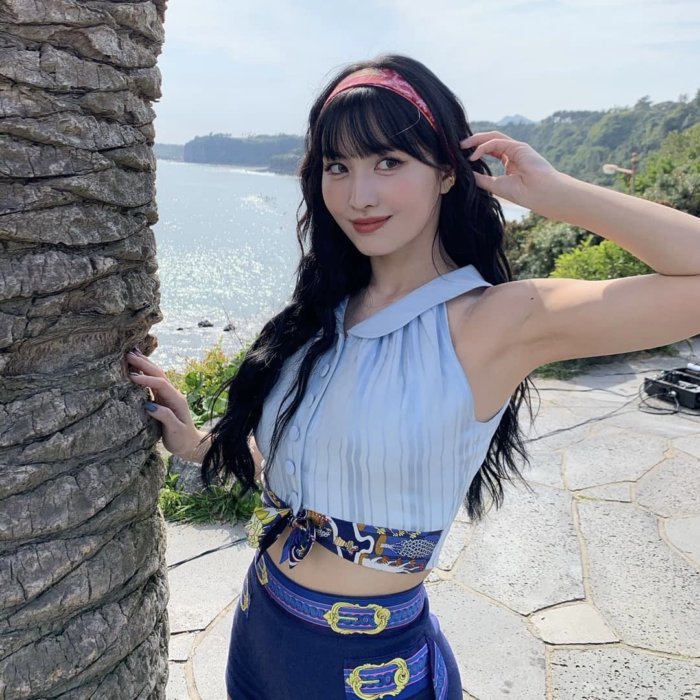 사나부터 효정, 슬기, 이하이까지! 상큼 지수 높이는 서머 헤어 액세서리 모음