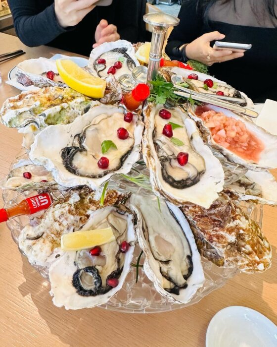 연예인이 방문한  카페 & 레스토랑 4