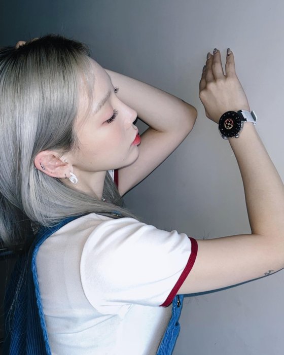 이런 사람이라면 은발 염색을 해야하는 이유